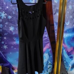 Elegant Black Sleeveless Dress